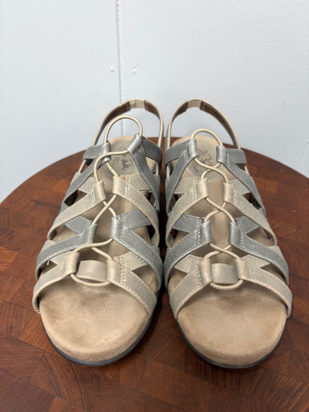 Life Stride Behave Beige/Gray Gladiator Sandals Women's Size 8.5